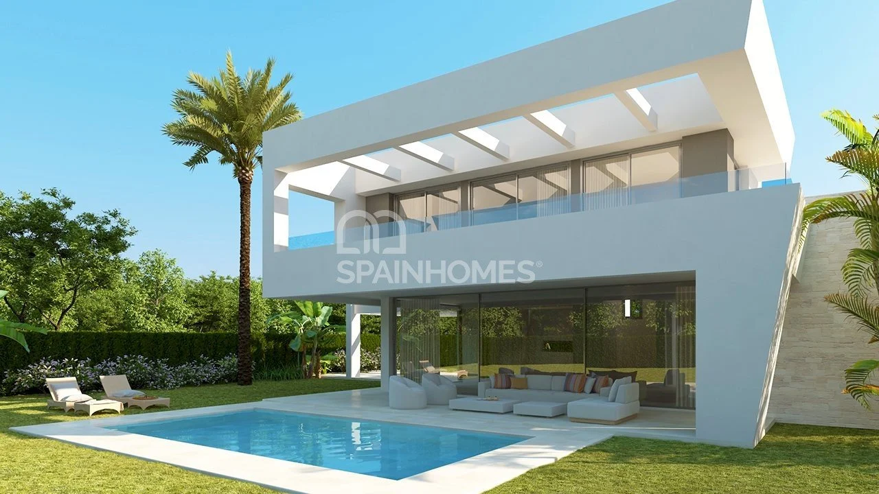 Smart Home System Villas Intertwined with Nature in Marbella