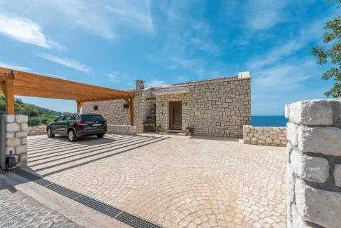 31-luxury-stone-villa-Drobni-Pijesak