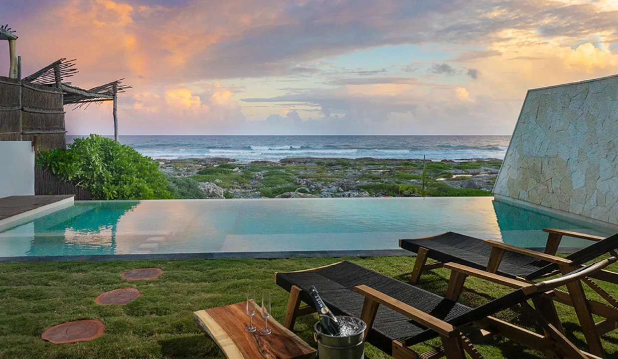 Casa-Alina-infinity-pool-scaled