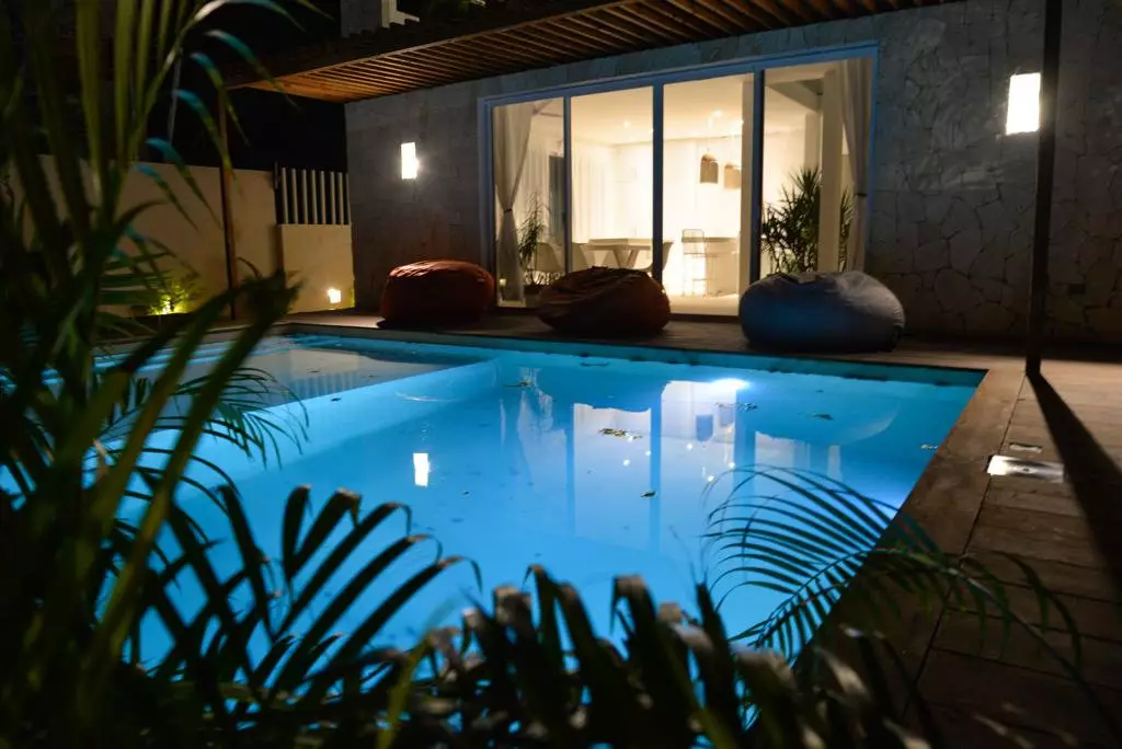 Wonderful Villa with six bedrooms, pool, tropical garden in Region 15, Tulum.