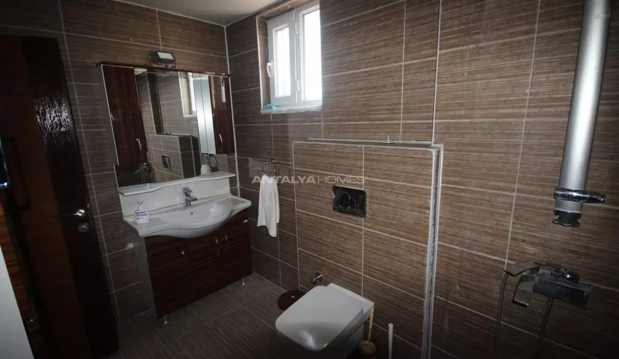 ayt-2102-spacious-villa-suitable-for-private-life-in-center-of-belek-ah-18