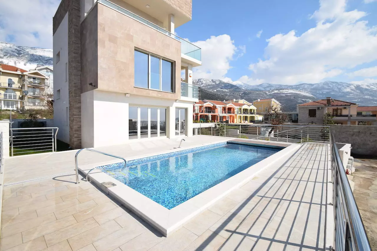Luxury villa with swimming pool, Bečići, Budva