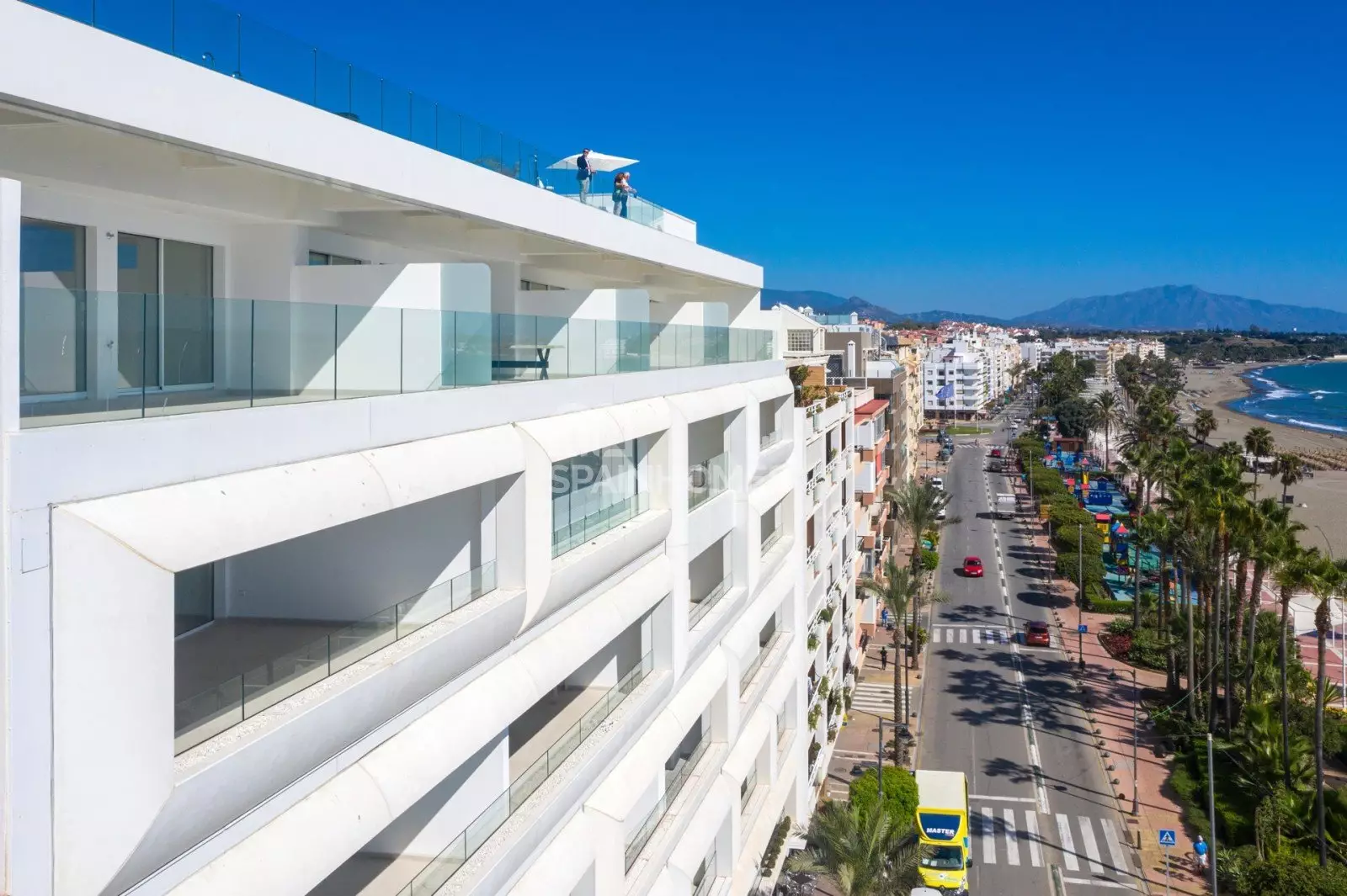 Beachfront Apartments with Smart Home System in Estepona