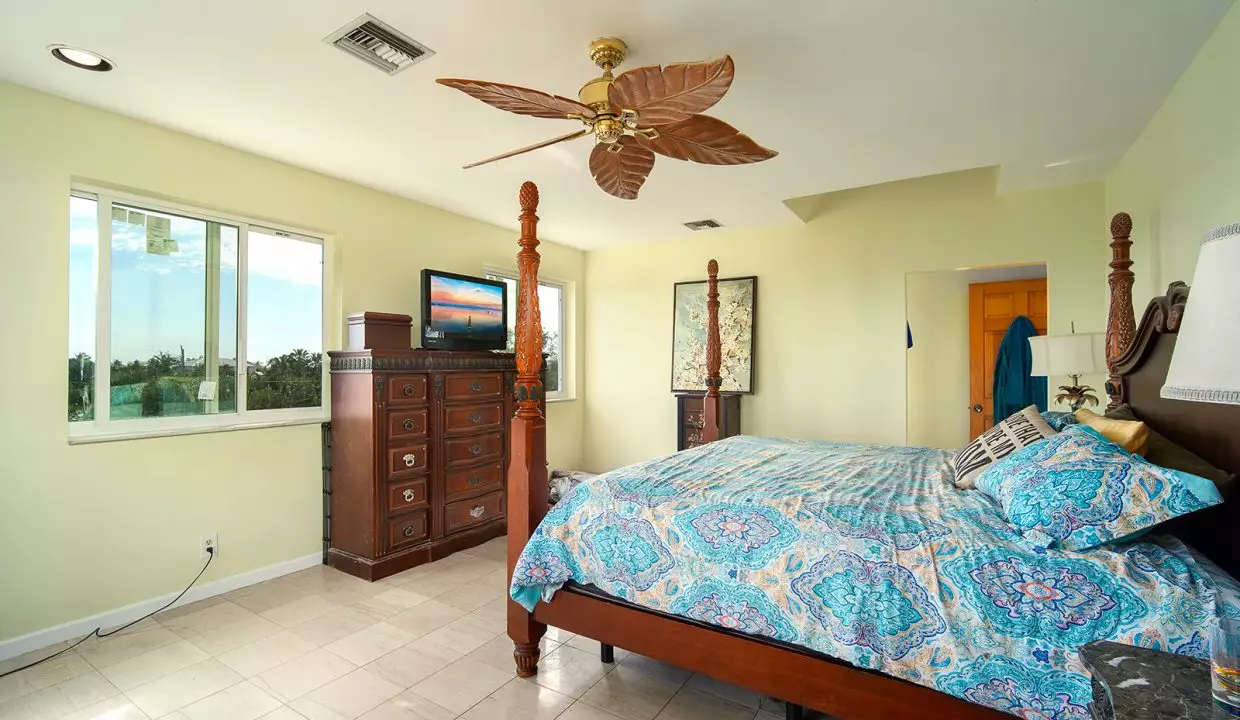 10- 1 Trinidad St Master Bedroom