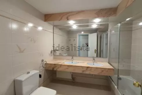 Image Bathroom of a flat in Paseo de Manuel_