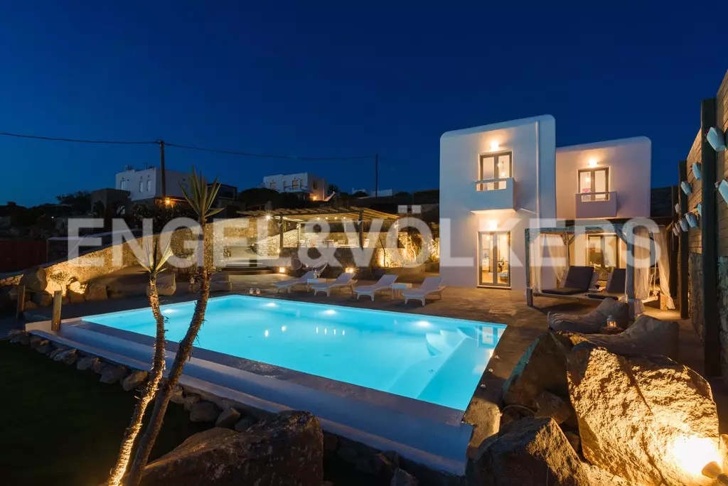 Waterfront Villa Close To Town, Mykonos