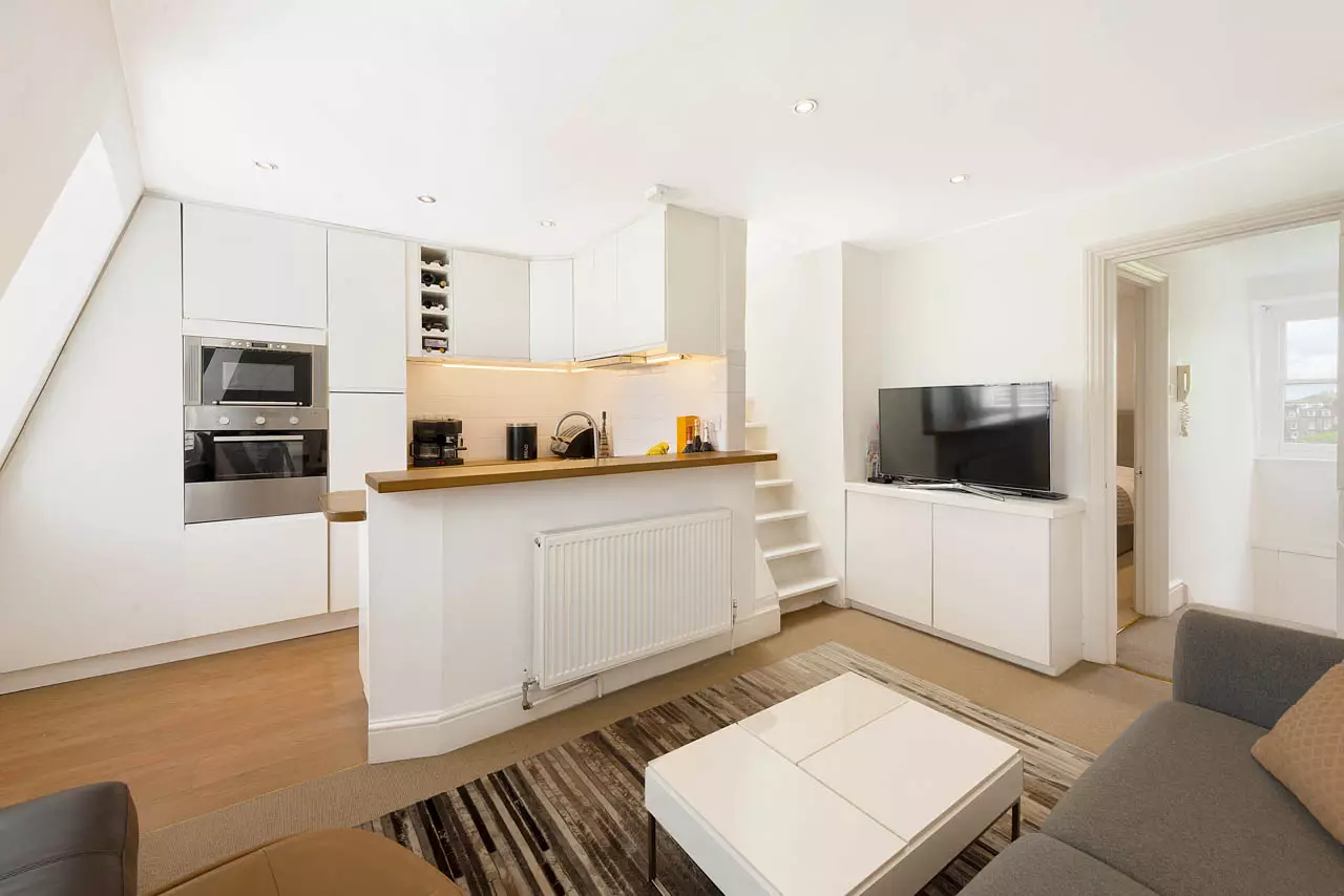 One-Bedroom Apartment With A Fabulous Roof Terrace On Dawson Place