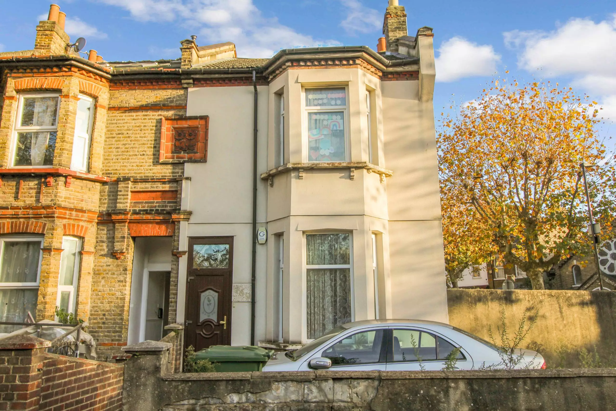 5 Bedroom Semi Detached House In Forest Gate E7