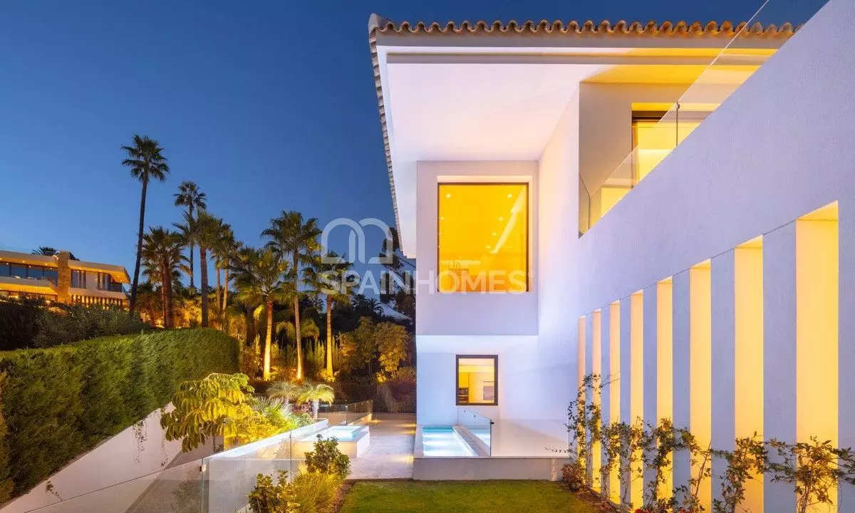 agp-0659-villa-with-beautiful-nature-and-golf-views-in-marbella-spain-sh-14