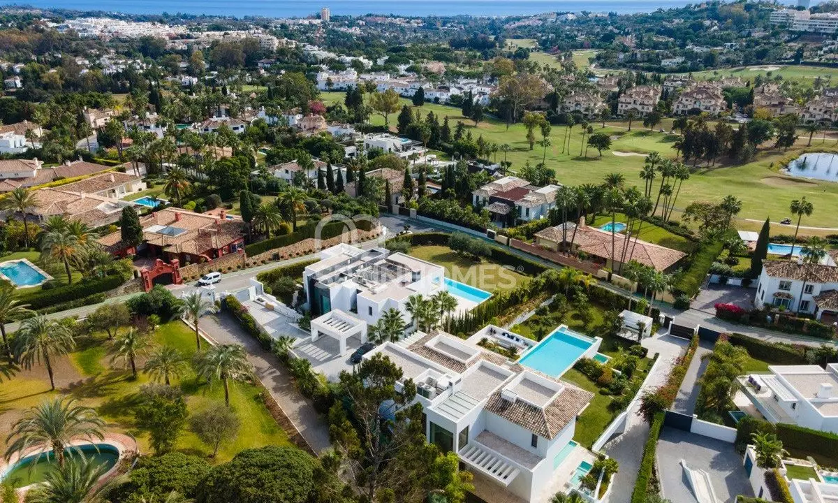agp-0659-villa-with-beautiful-nature-and-golf-views-in-marbella-spain-sh-3