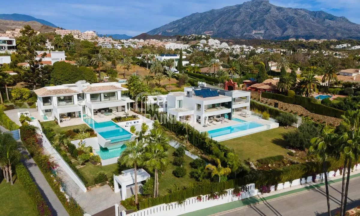 agp-0659-villa-with-beautiful-nature-and-golf-views-in-marbella-spain-sh-4