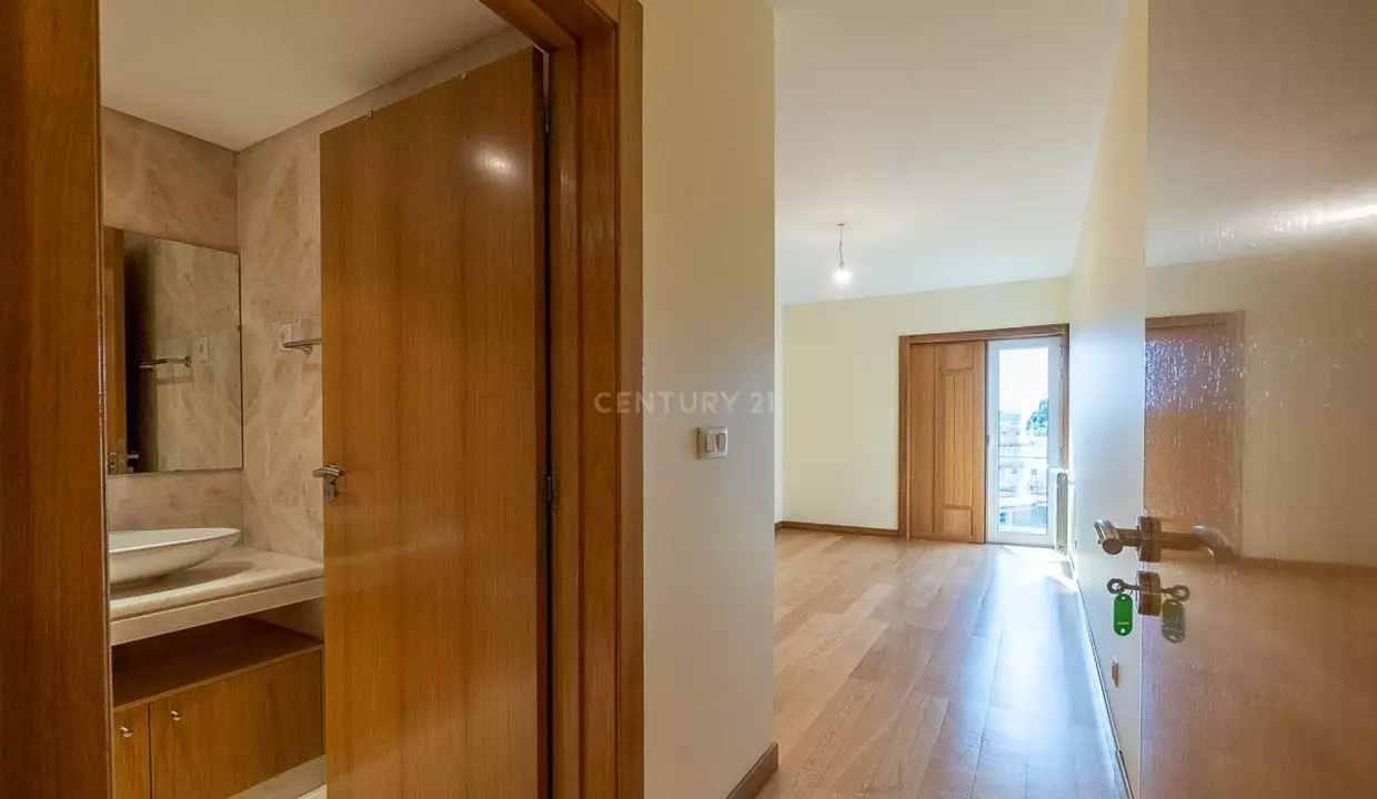 property photo fullscreen (13)