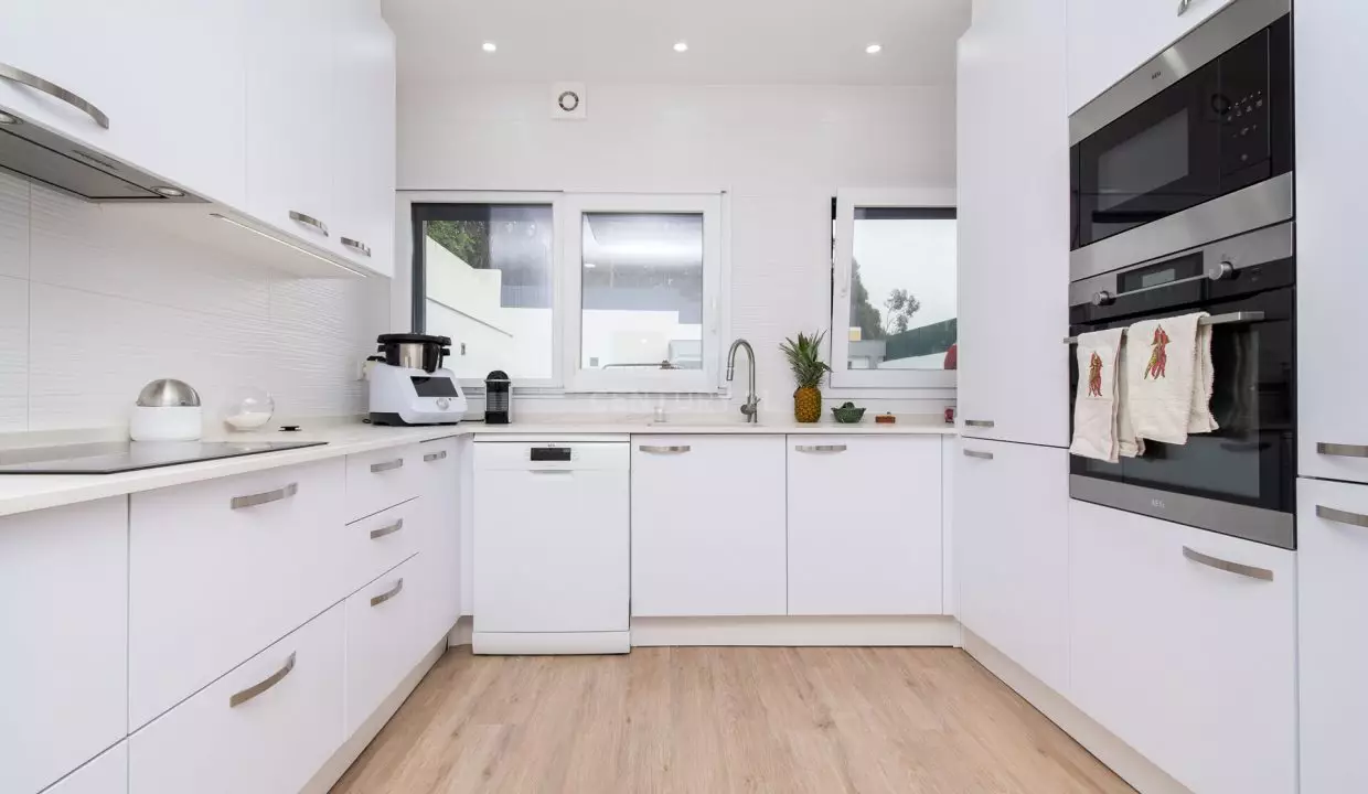 property photo fullscreen (15)