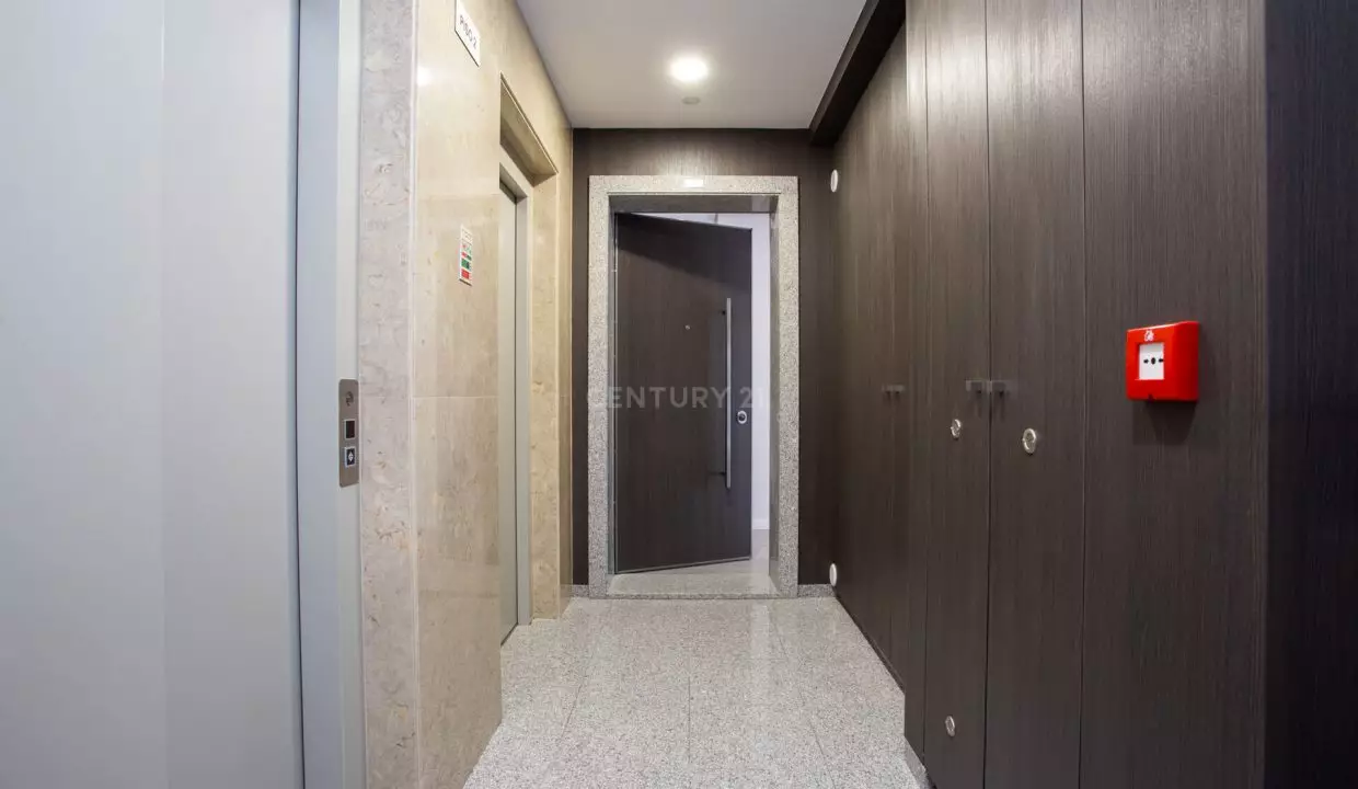 property photo fullscreen (16)