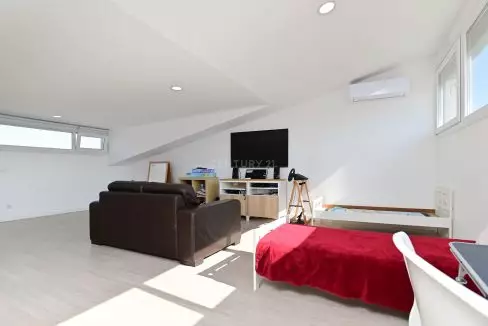 property photo fullscreen (28)