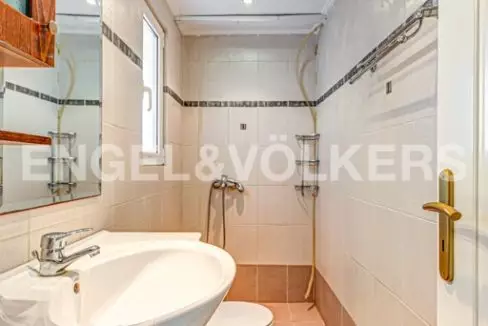 Apartment in Vari (3)