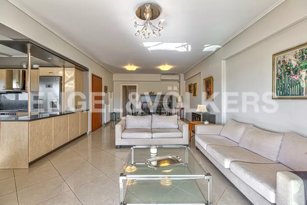 open-views-apartment-in-the-heart-of-vari (1)