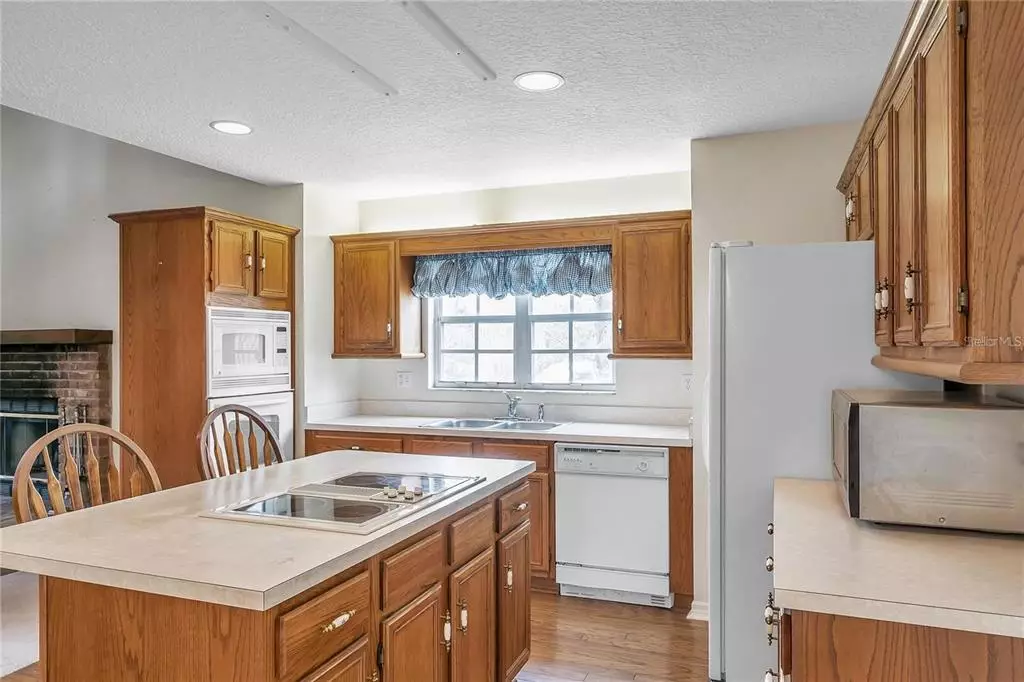 Property Photo (8)