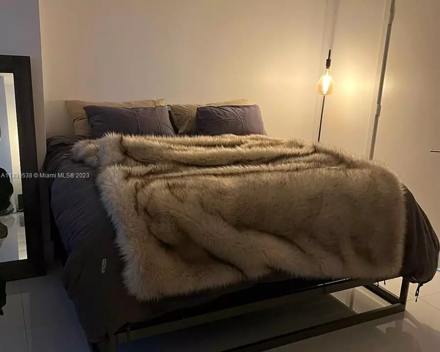 Product Image (1)