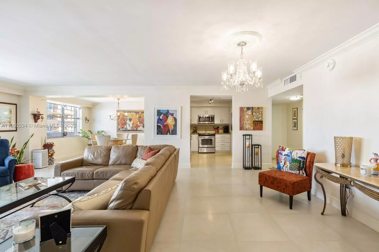 Spacious 1400 Sqft, Renovated Condo In The Heart Of Coral Gables