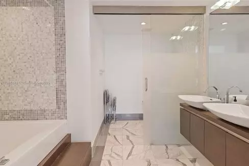 Product Image (27)
