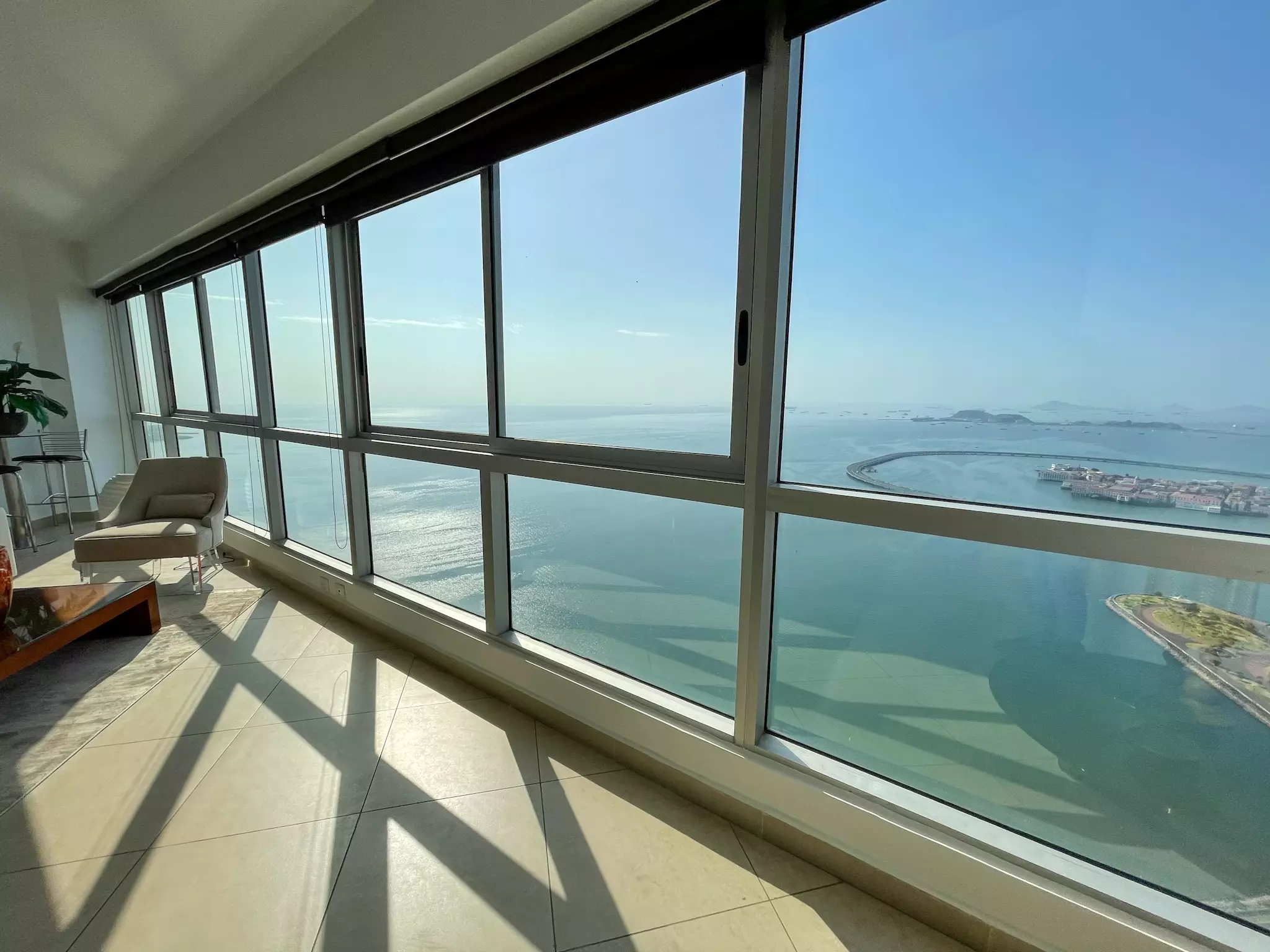 Furnished Penthouse With Ocean Views P-0011