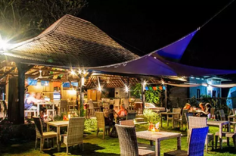 restaurant-for-sale-in-gili-air-lombok-for-sale-by-direct-owner