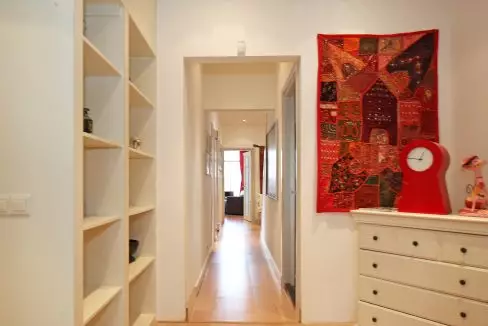 1st floor Hallway to 2nd floor (2)