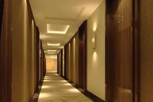 18 apart corridors