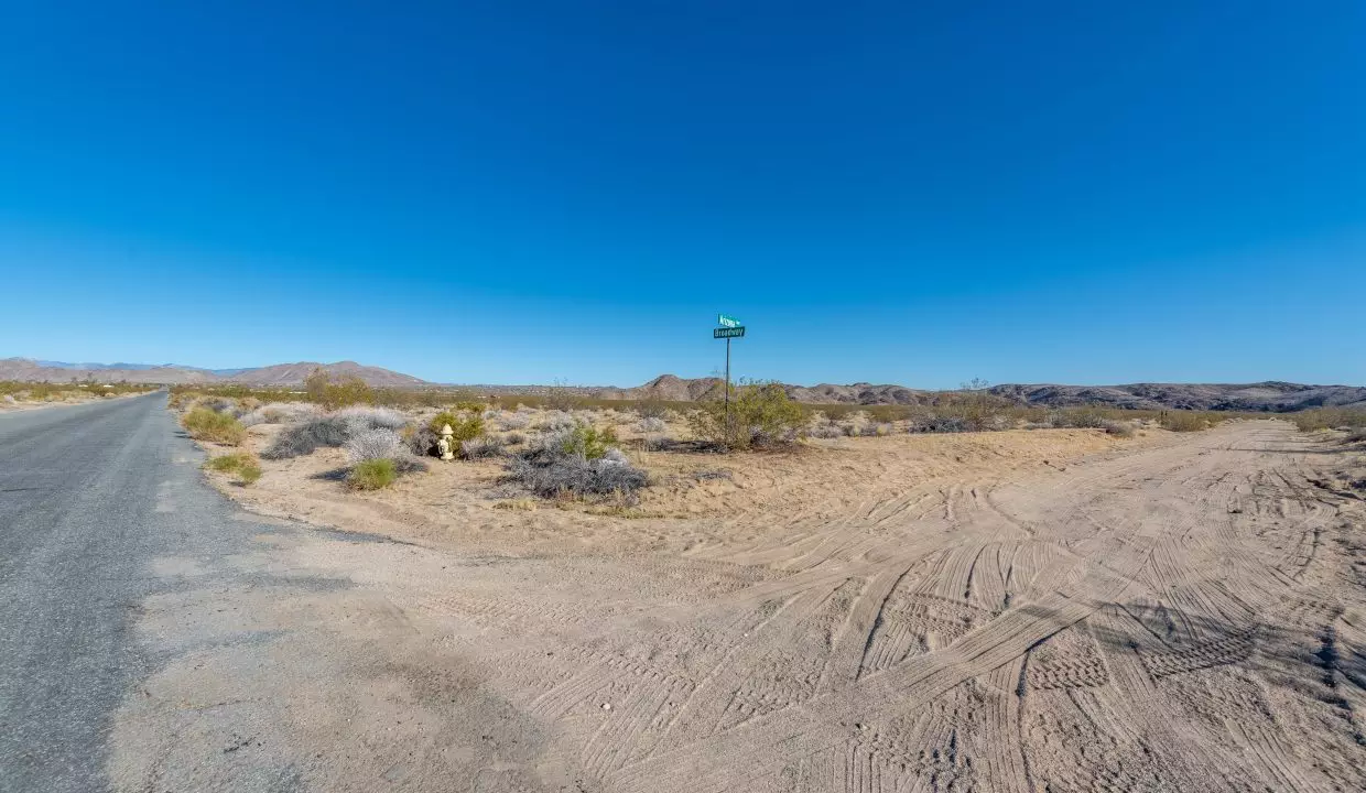 Arizona 2.22 Acre DSLR-3