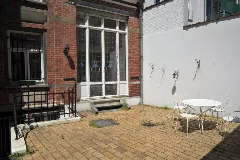 4. Courtyard