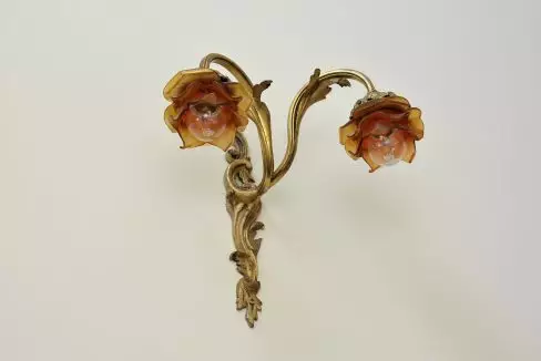 Classic wall light