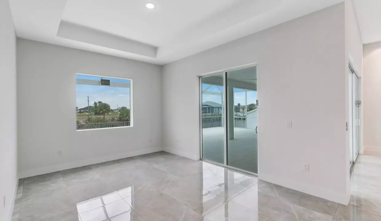 20_ 4013 nw 43rd ave-017