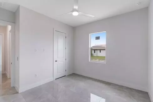39_ 4013 nw 43rd ave-032