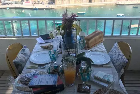 Malta-Seafront-SaintJulians-Seafront-Seaview-Apartment-2