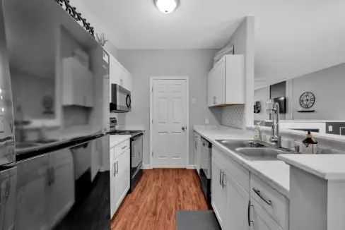 MSR_3881.jpg-vsuniqueid-68e6218280afa